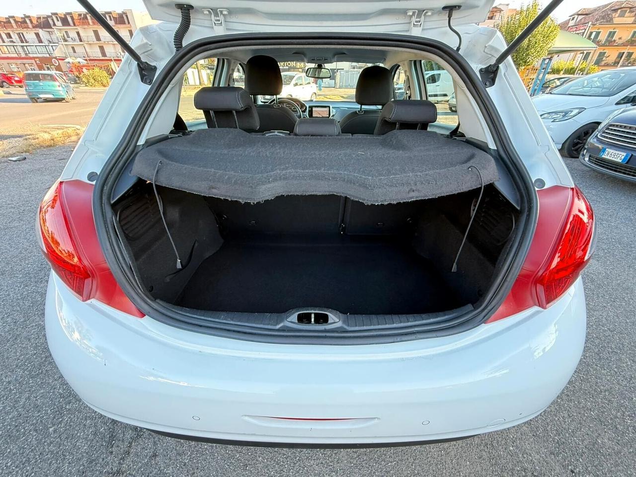 PEUGEOT 208 5PORTE ALLURE 1.4HDI 68CV 113MILAKM