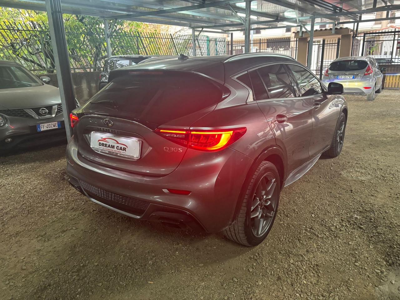 Infiniti Q30 1.5 diesel Sport