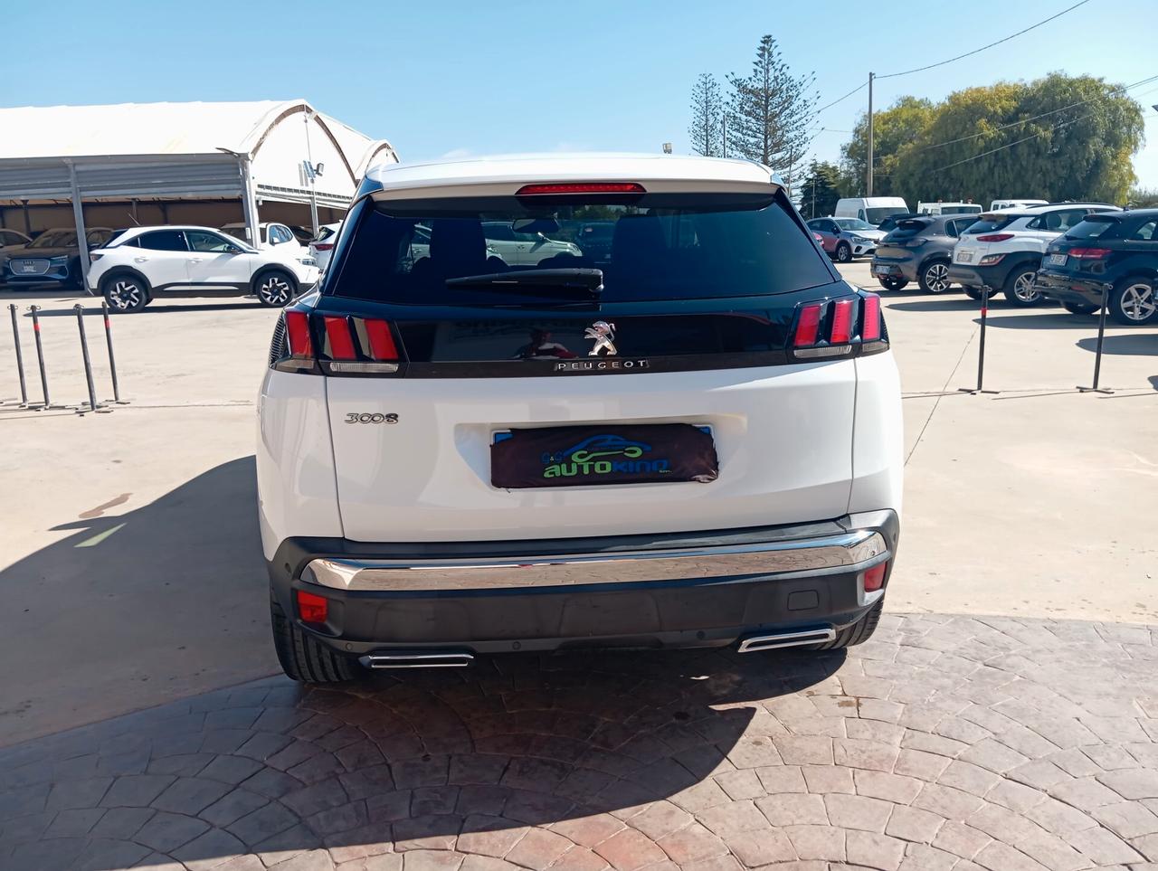 Peugeot 3008 BlueHDi 130 S&S EAT8 Allure