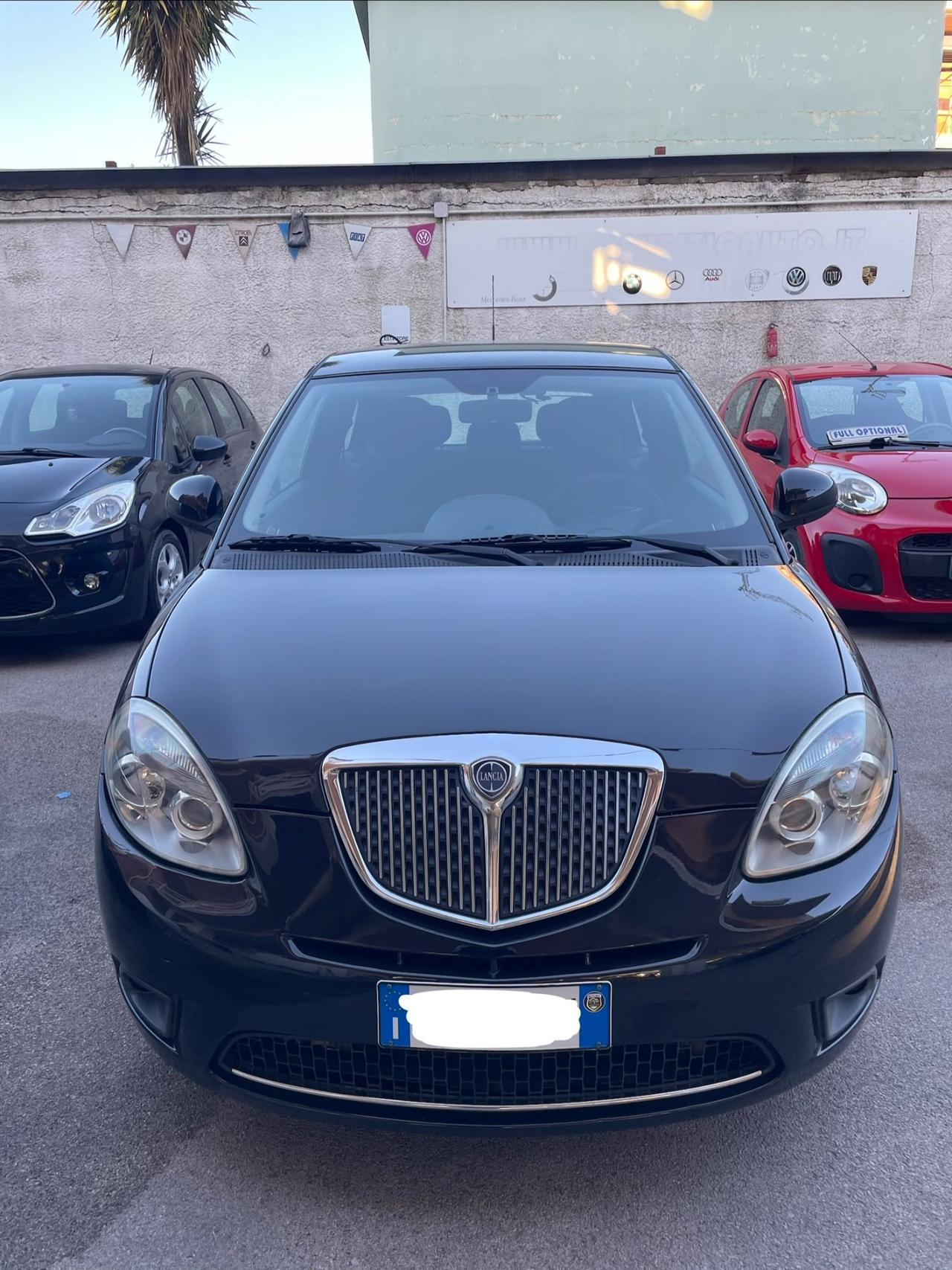 Lancia Ypsilon 1.2 69 CV Unyca full dal nord Italia