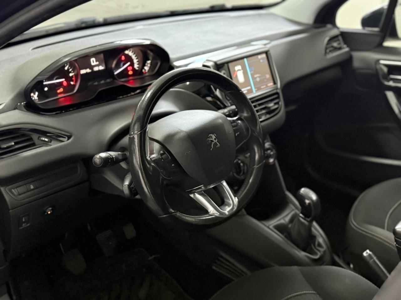 Peugeot 208 PureTech 82 5p. GPL Allure