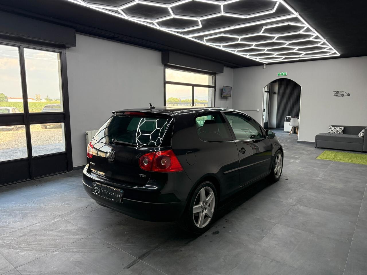 Volkswagen Golf 1.9 TDI 3p. Sportline