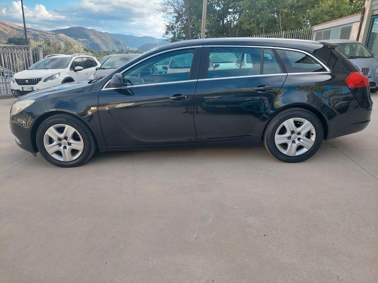 Opel Insignia 2.0 CDTI Sports Tourer 2011 130CV