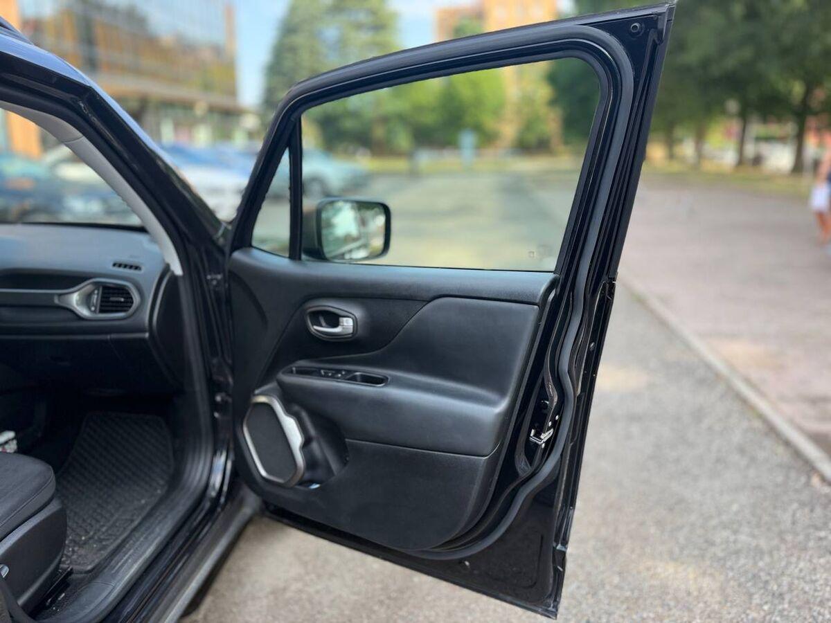Jeep Renegade 1.3 t4 Longitude 2wd 150cv ddct