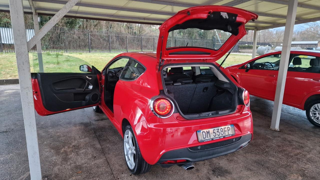 Alfa Romeo MiTo 1.6 JTDm 16V Distinctive Sport Pack