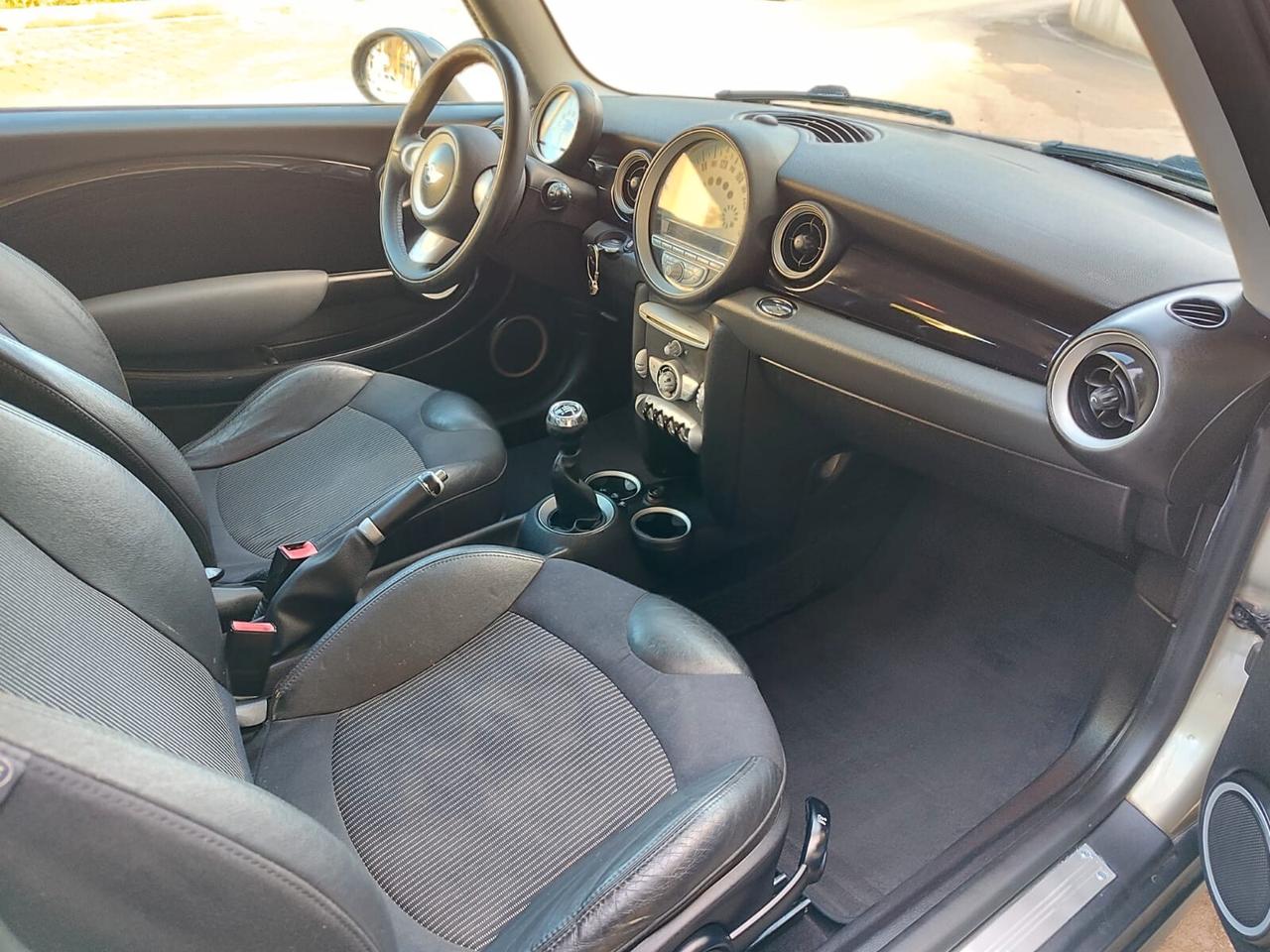 Mini Cooper D 1.6 DIESEL 2008!!