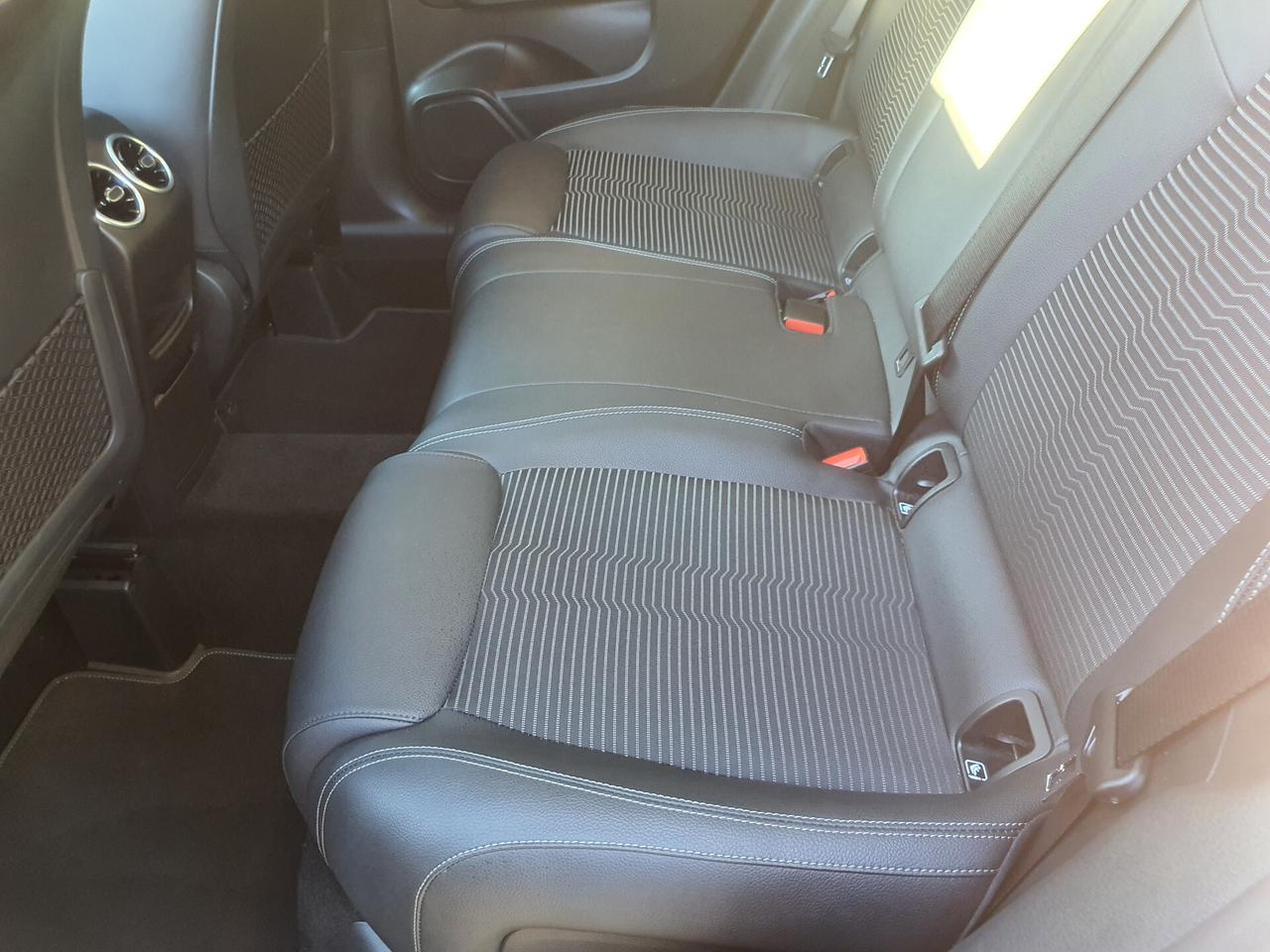 Mercedes-benz GLA 200 Automatic 4Matic Premium