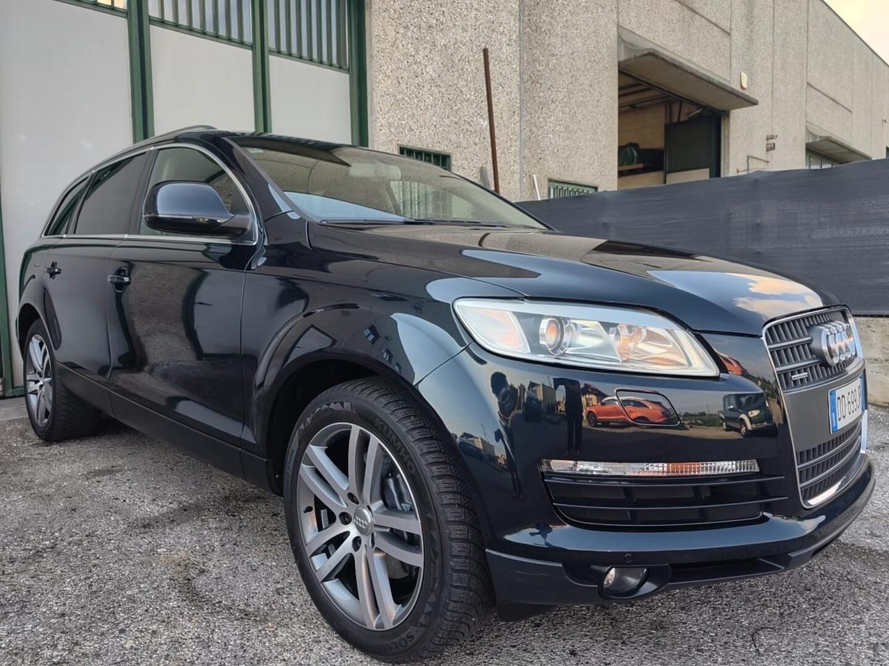 Audi Q7 4.2 V8 ISCRITTO ASI TETTO ITALIANO AUTOMATICO