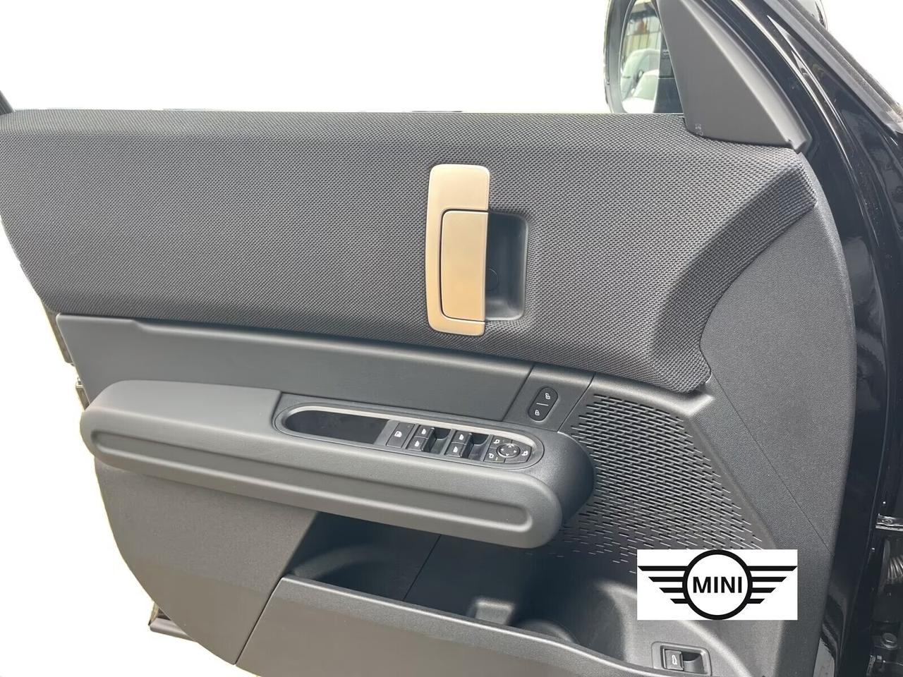 Mini Countryman C Autom. / PANORAMA / r18 / LED / PELLE