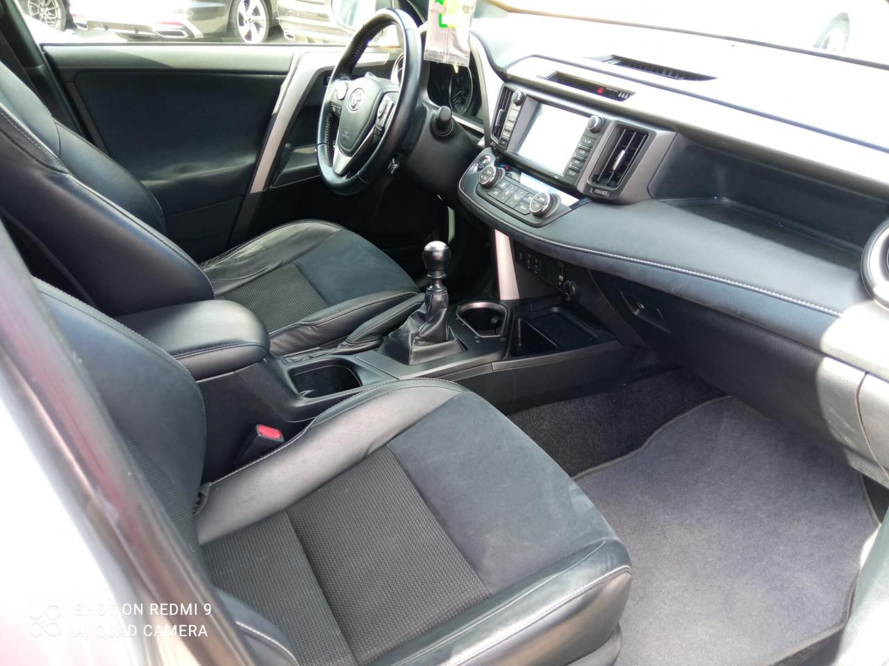 Toyota RAV 4 RAV4 2.0 D-4D 2WD Style