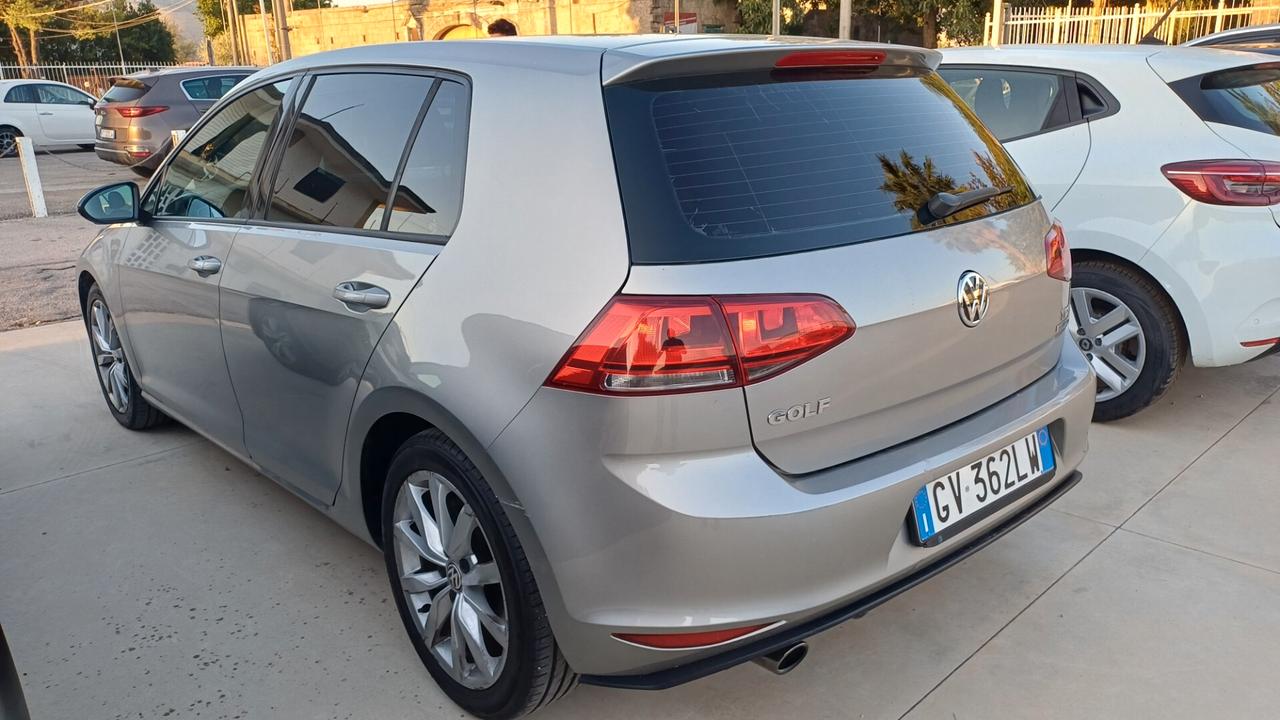 Volkswagen Golf Variant 1.6 TDI DPF Highline 2013