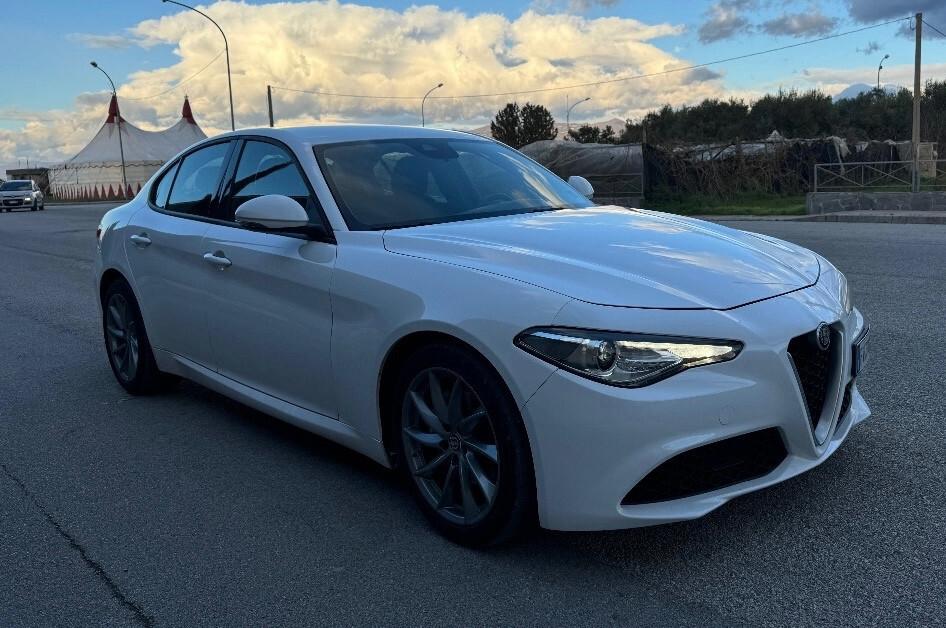 Alfa Romeo Giulia 2.2 Diesel AUTOMATICA 12 MESI DI GARANZIA