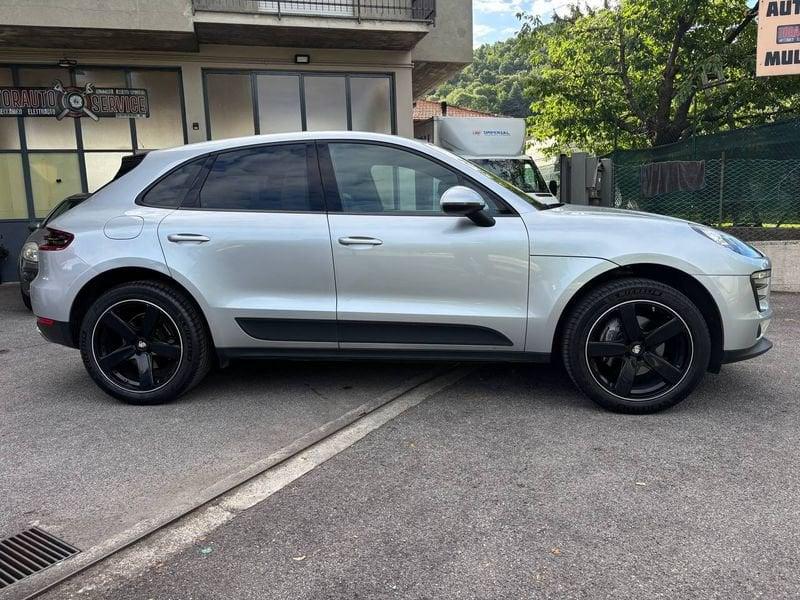 Porsche Macan 2.0 Benzina 252cv