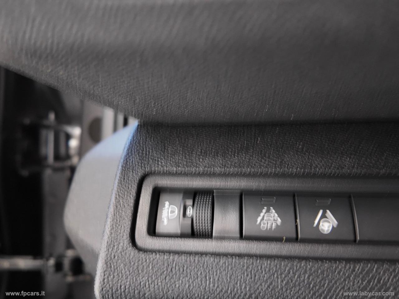 PEUGEOT 5008 BlueHDi 130 S&S Allure