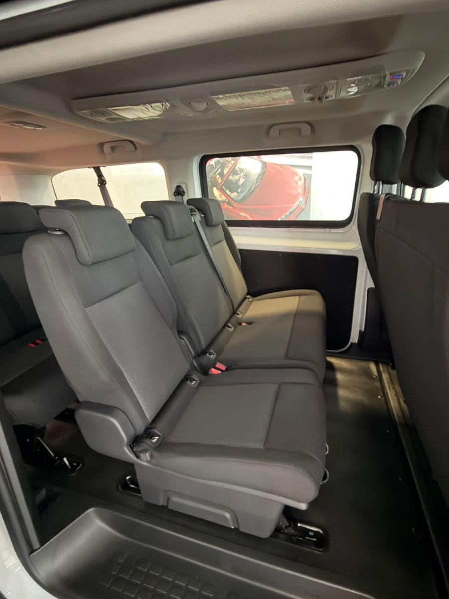 OPEL - Vivaro Station Wagon 177 AT8 XL 9S