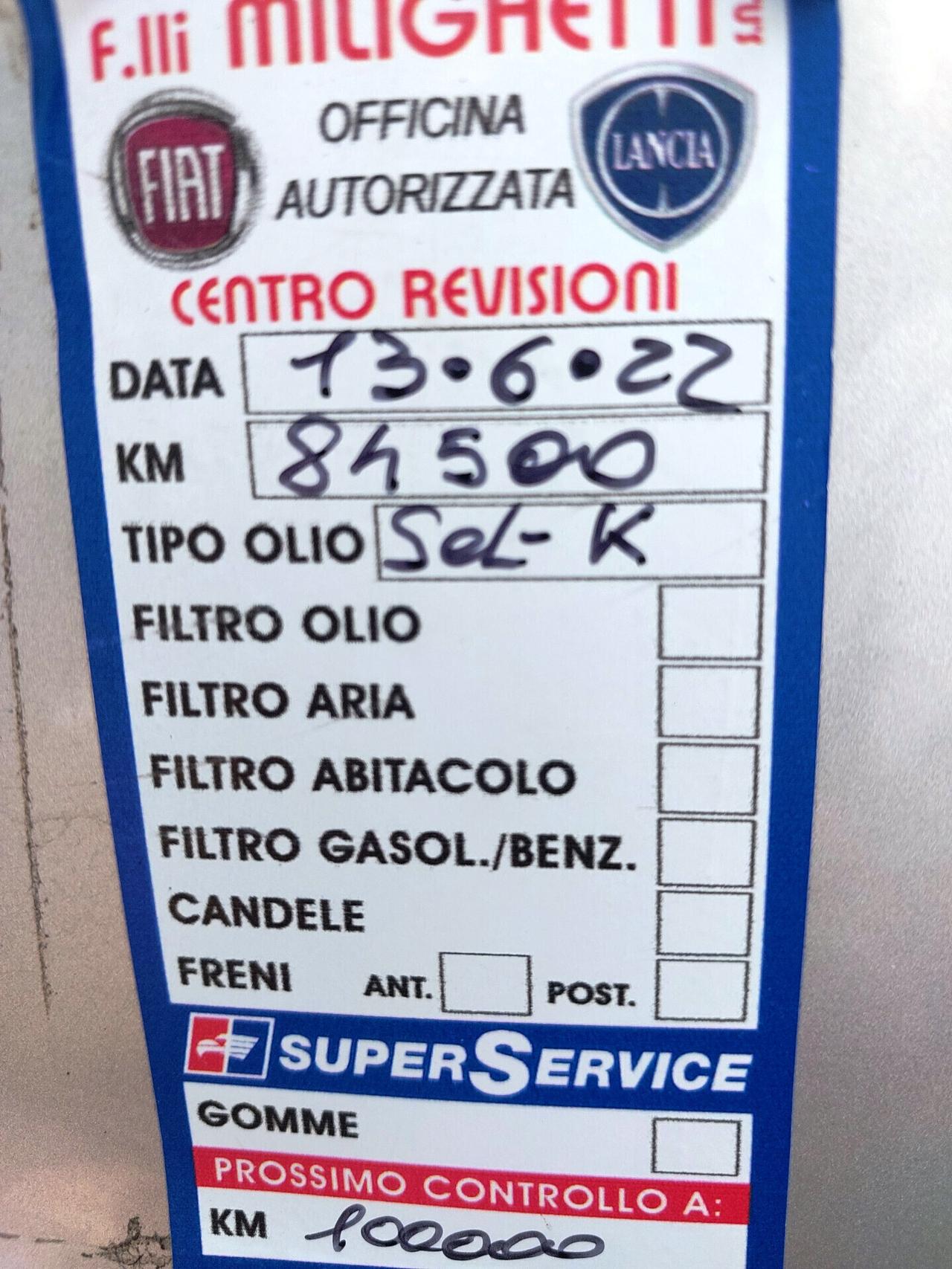 FIAT PUNTO 1.2 5P POCHI KM. 10-2010