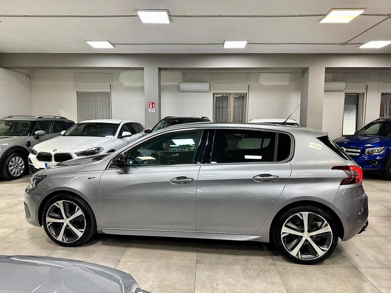 Peugeot 308 1.5 BlueHDi 130cv EAT8 GT Pack 2021