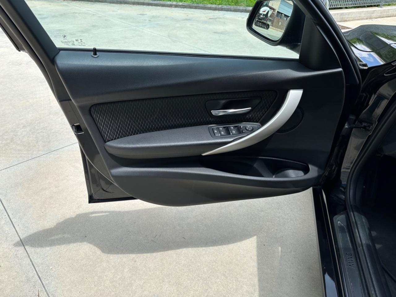 Bmw 320 320d xDrive Touring Business Advantage