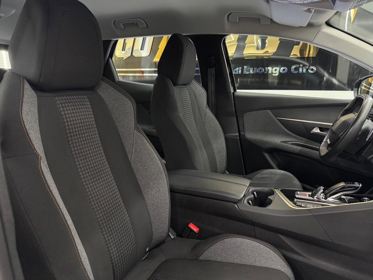 Peugeot 3008 130Cv EAT8 Allure Pack