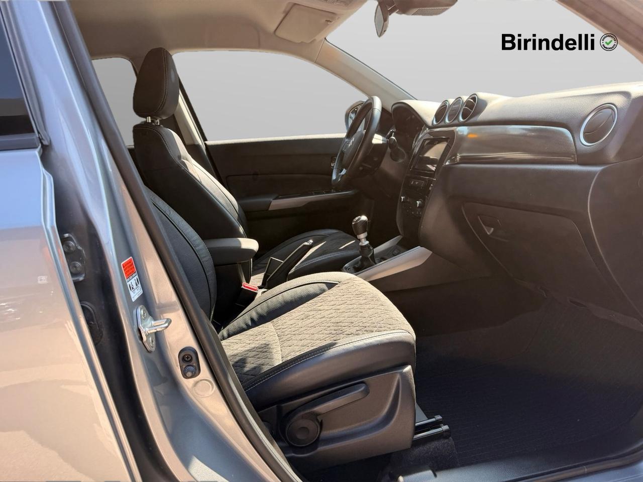 SUZUKI Vitara (2015) - Vitara 1.4 Hybrid Top