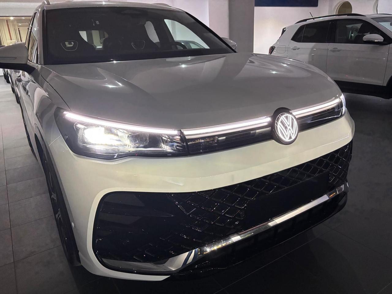 Volkswagen Tiguan 1.5 TSI eHybrid DSG R-Line Plus