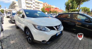NISSAN QASHQAI TETTO-NAVI-CAMERA 360