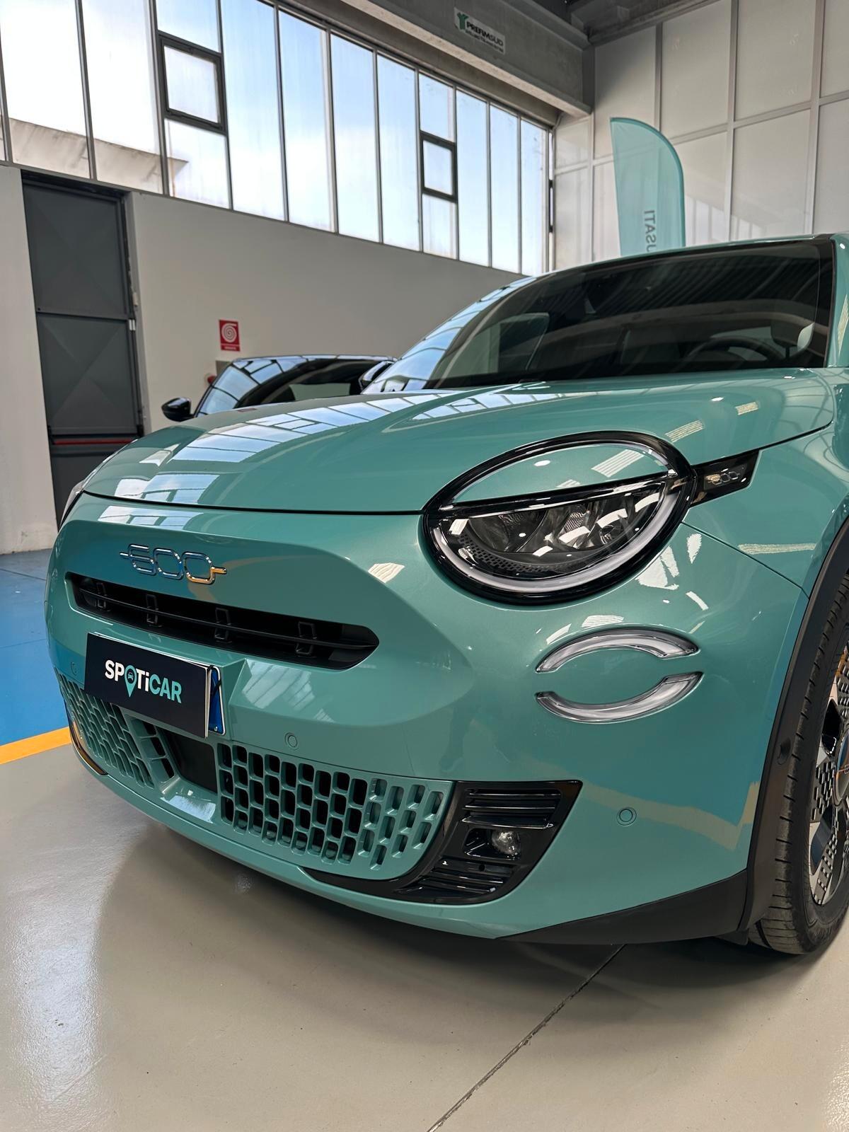 Fiat 600 Hybrid 110 CV DCT MHEV La Prima