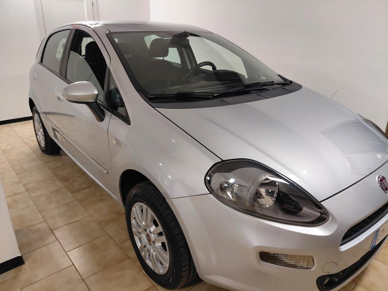 FIAT PUNTO ANNO 2015 BZ METANO ADATTA NEOPATENTATI KM 190 MILA