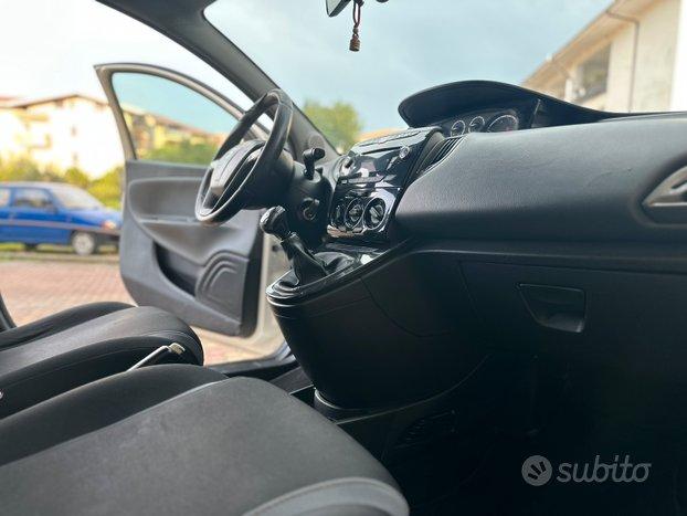 Lancia ypsilon 1.3 multjet