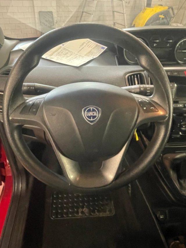 LANCIA Ypsilon 1.2 69 CV 5 porte GPL Silver
