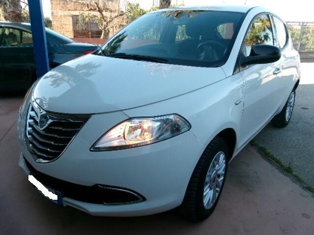 Lancia Ypsilon 0.9 TwinAir 85 CV 5 porte Metano Ecochic Gold