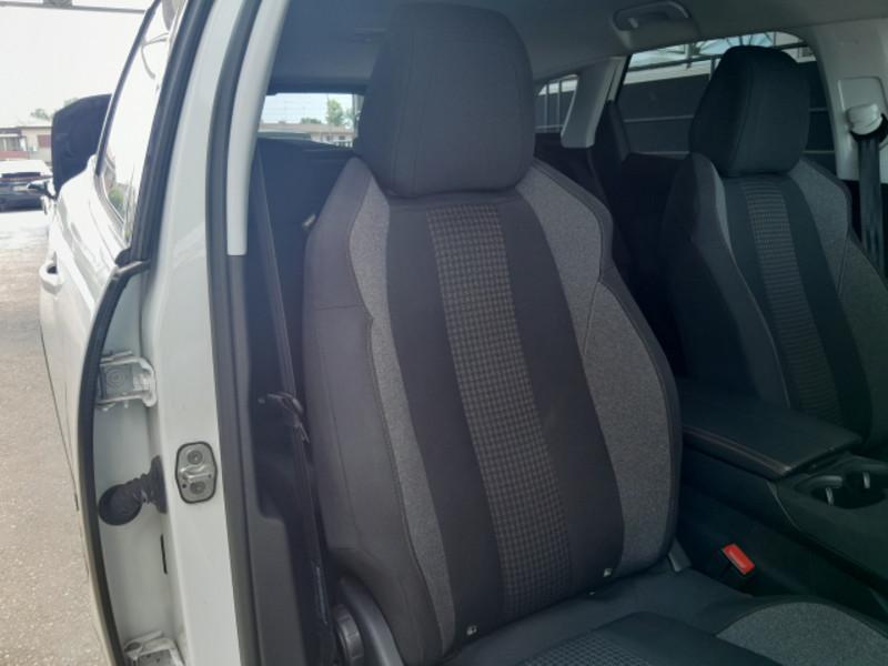 PEUGEOT 3008 BlueHDI 130 EAT8 S/S Business