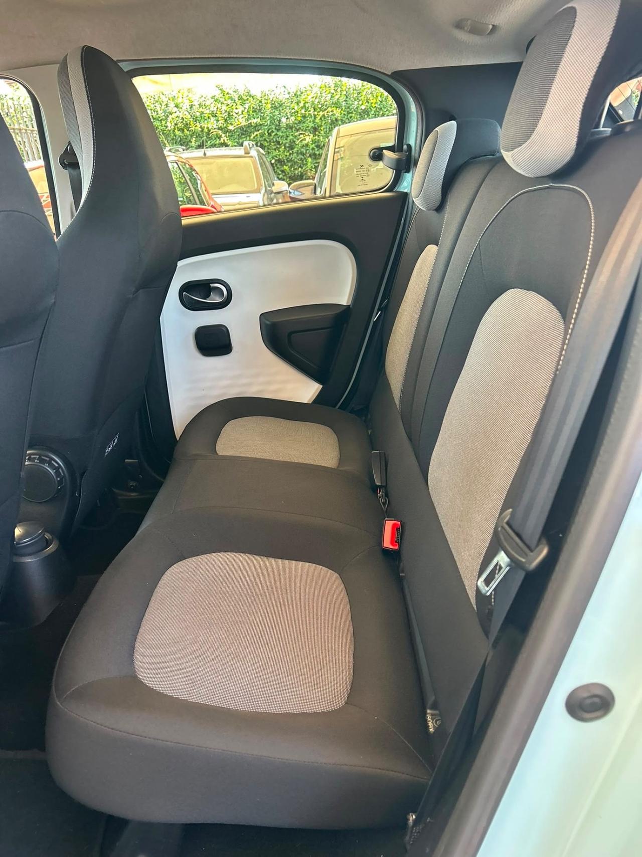 Renault Twingo TCe 90 CV GPL La Parisienne