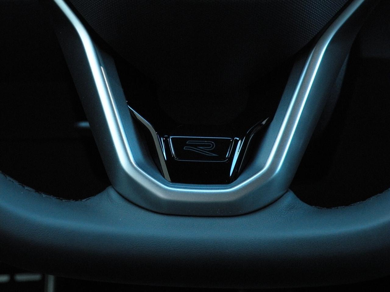 VOLKSWAGEN T-ROC 1.0 TSI 116CV R-LINE 2025 KM0