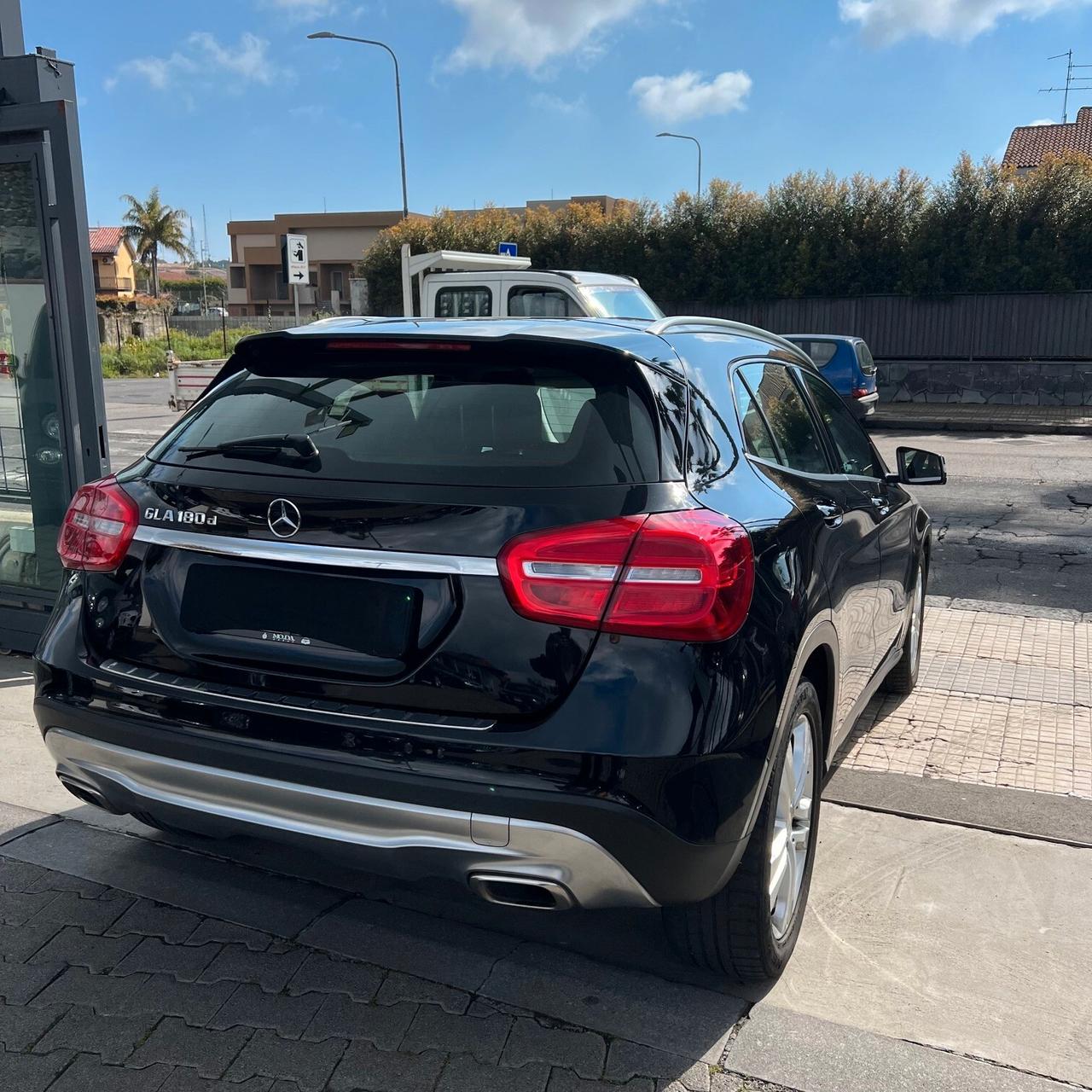 Mercedes-benz GLA 180 GLA 180 d Automatic Premium