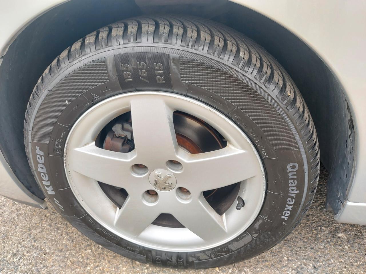 Peugeot 207 1.4 8V 75cv GPL Rinnovato