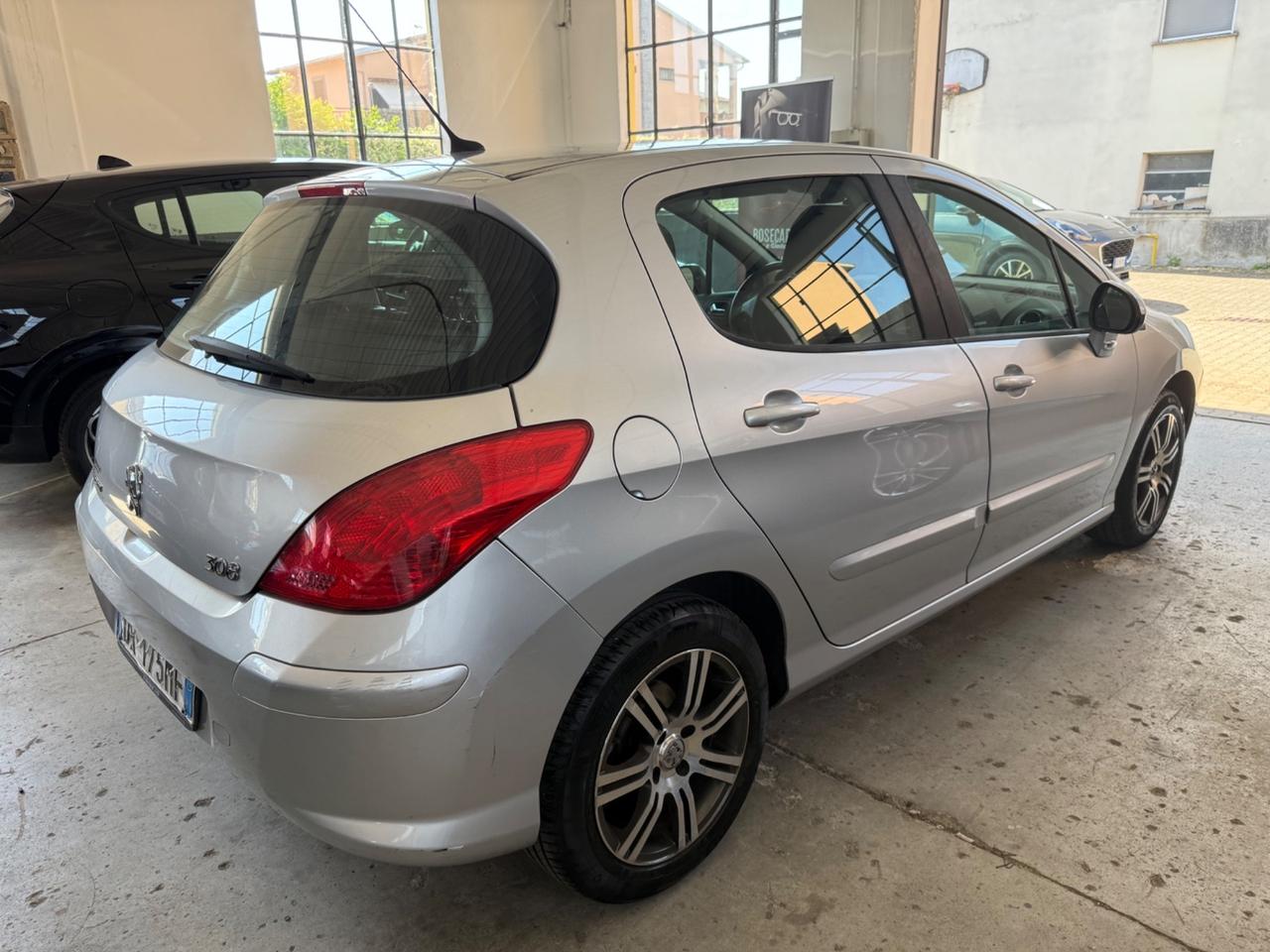 Peugeot 308 1.6 VTi 120CV 5p. Premium