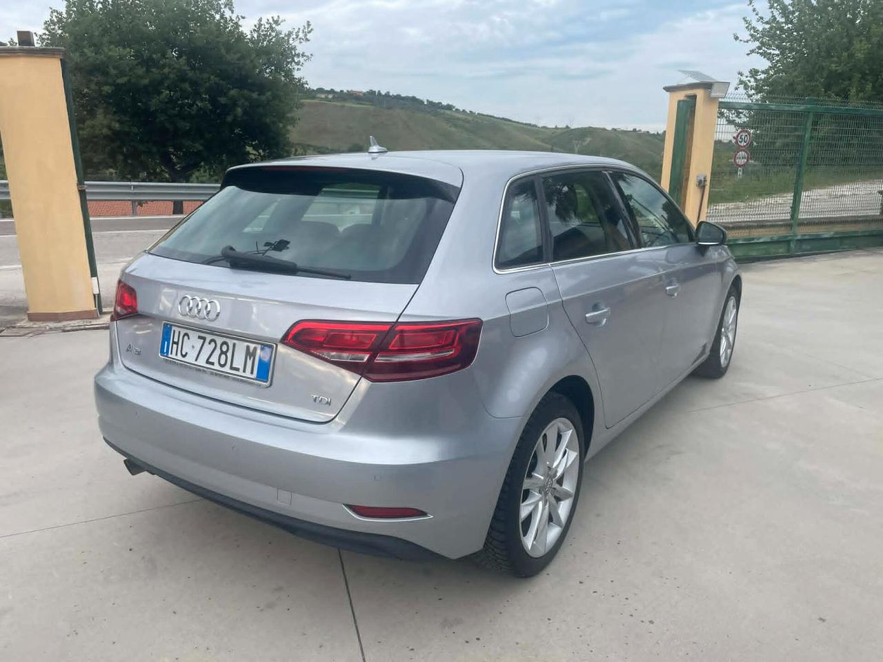 Audi A3 SPB 1.6 TDI 116 CV Business