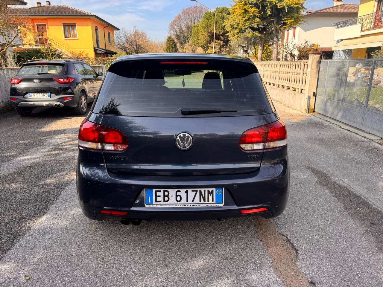 Volkswagen Golf 1.6 TDI DPF 3p. Highline