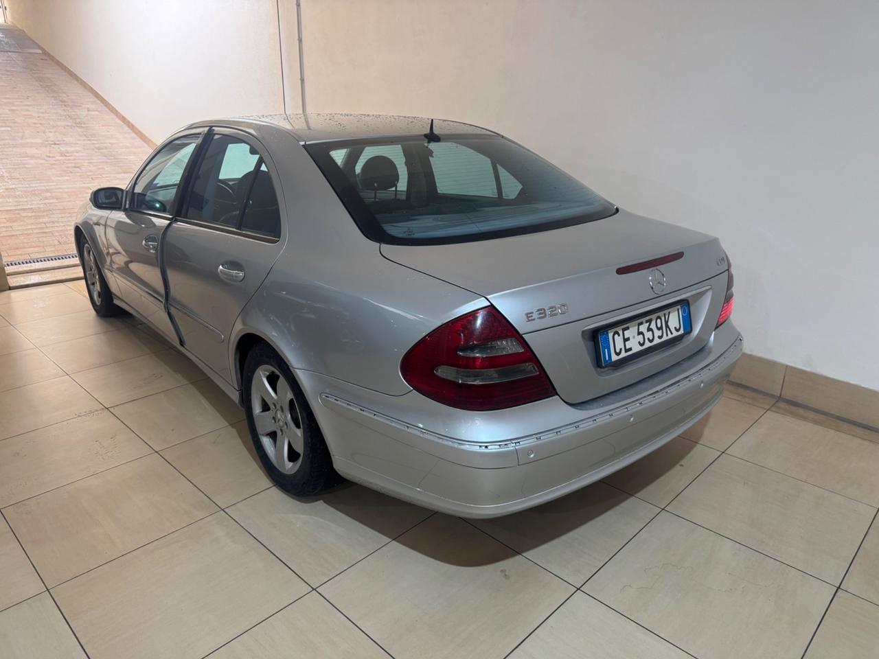 Mercedes-benz E 320 CDI cat Avantgarde