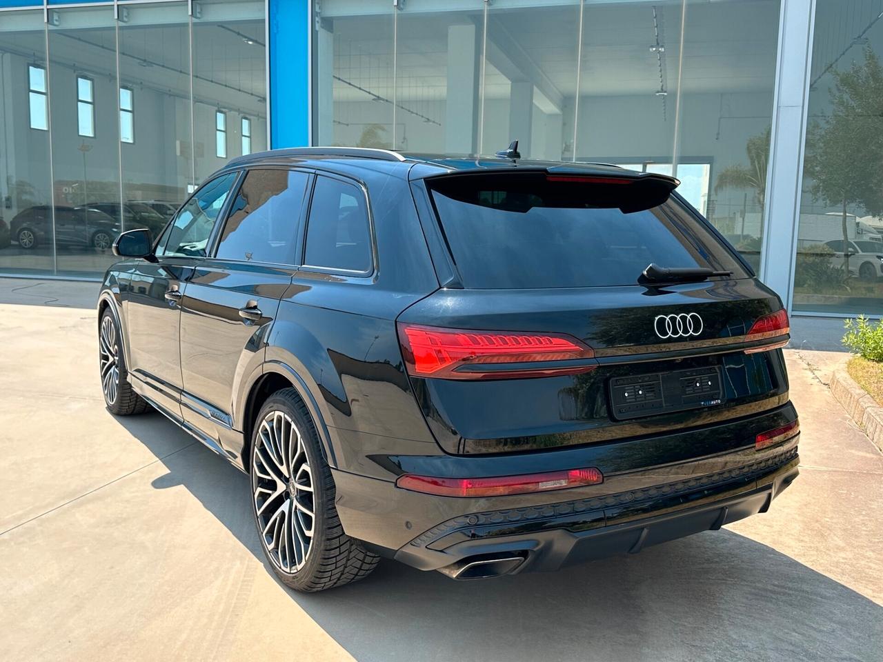 Audi Q7 45 Tdi 7 posti Sline quattro SUPER OFFERTA T-STOCK
