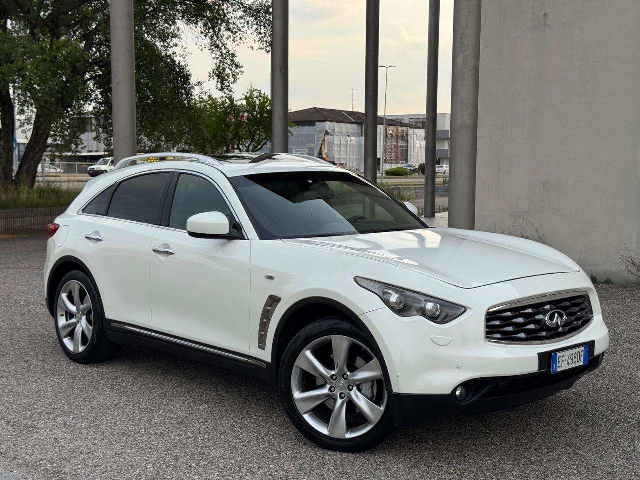 Infiniti FX30d S Premium 238cv