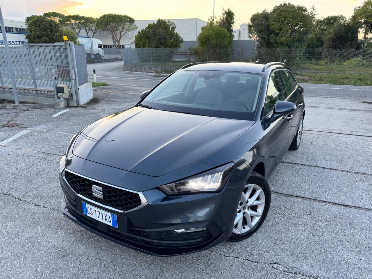 SEAT LEON SportsTourer 2.0 TDI DSG-Led Carplay
