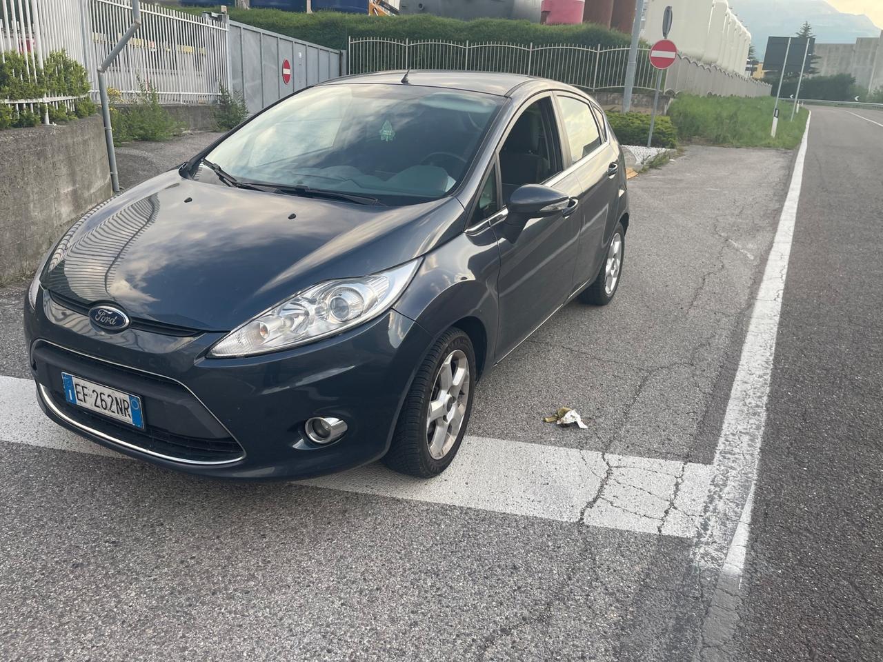 Ford Fiesta 1.4 TDCi 5p. Titanium NEOPATENTATI