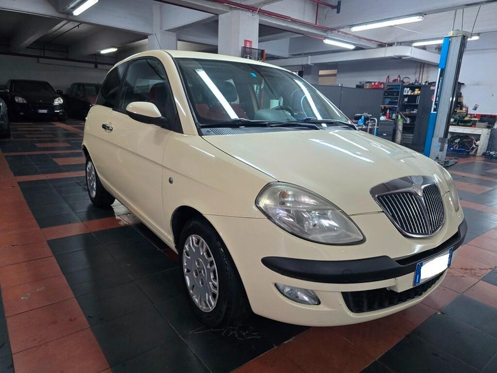 Lancia Ypsilon 1.2 Argento