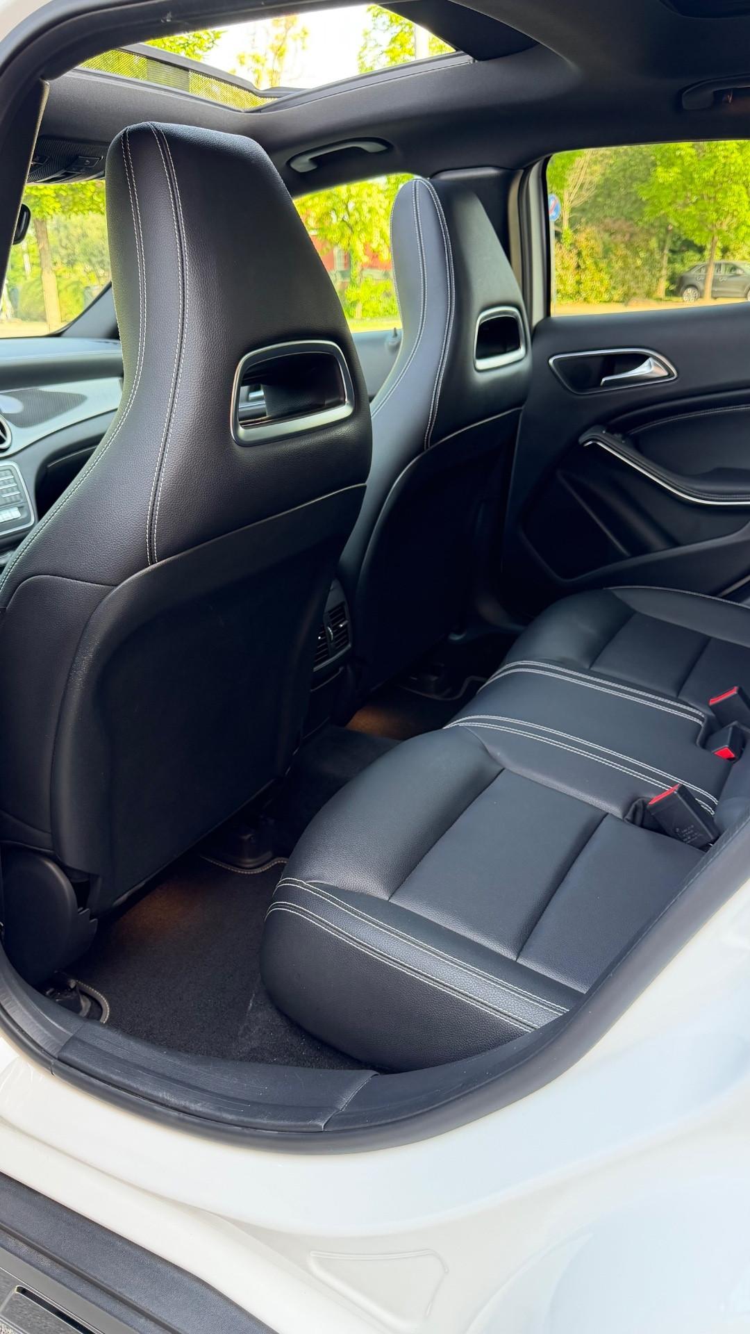 Mercedes-benz GLA 200 Premium night edition