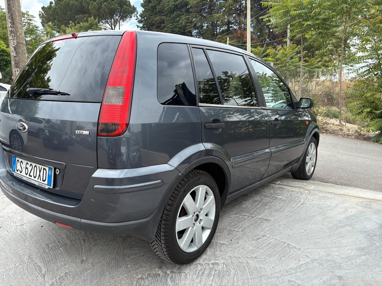 Ford Fusion 1.6 TDCi 5p. Collection