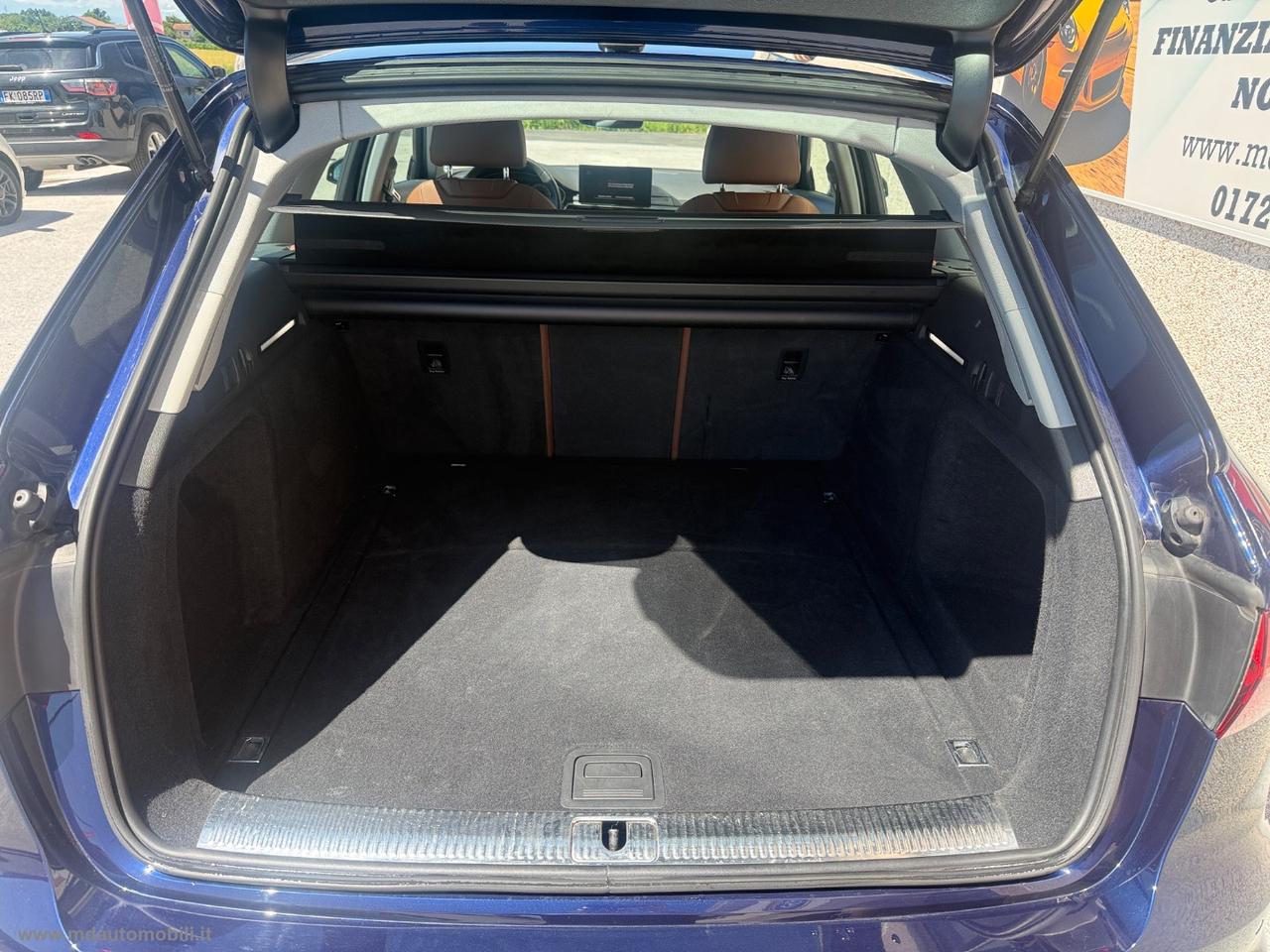 AUDI A4 Avant 30 TDI/136CV S tr. Business Adv IVA ESPOSTA
