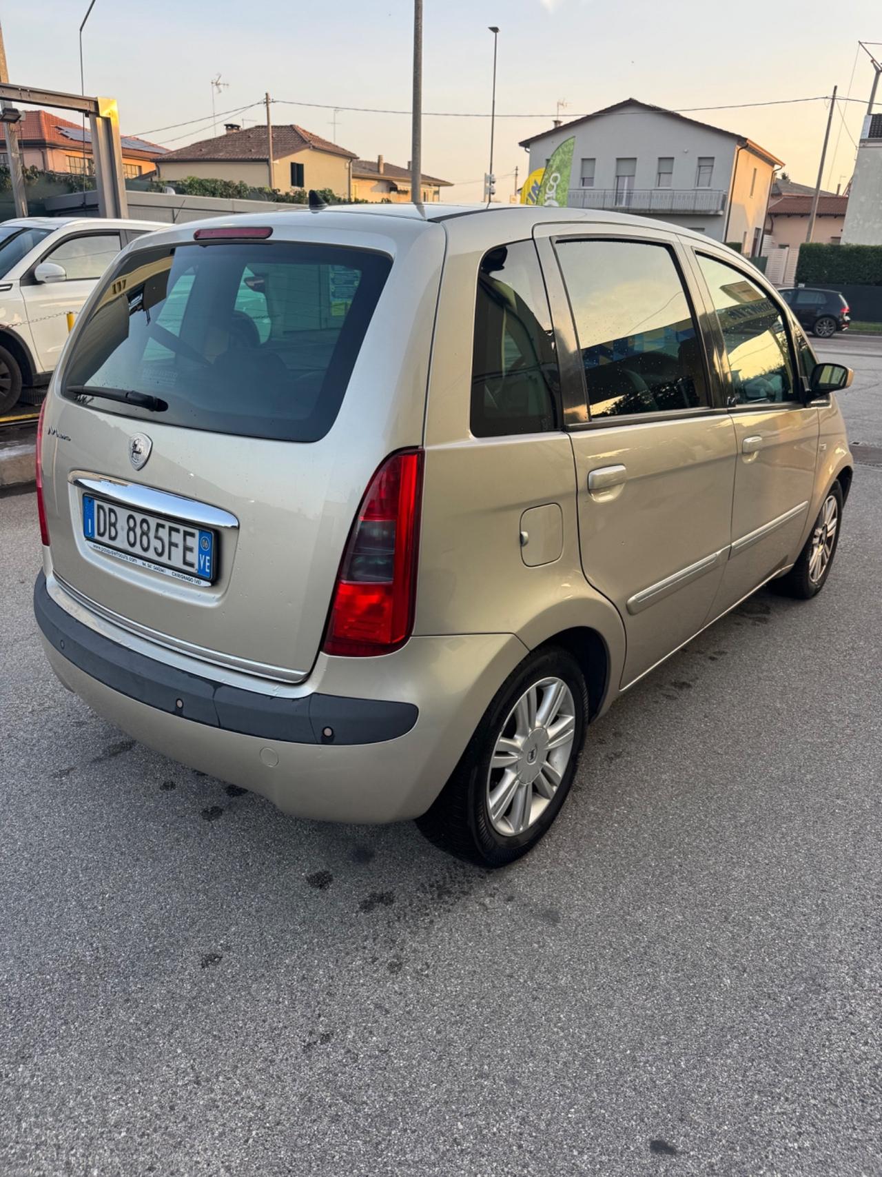 Lancia MUSA 1.4 16V Platino GPL