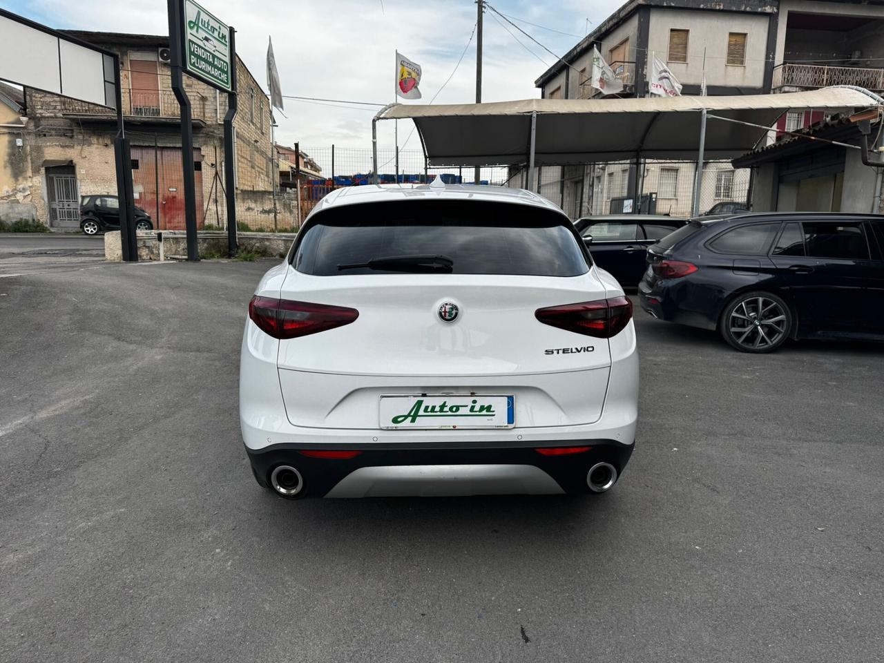 Alfa Romeo Stelvio 2.2 Turbodiesel 160 CV AT8 RWD Super